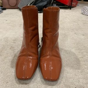 UO Essential Boot